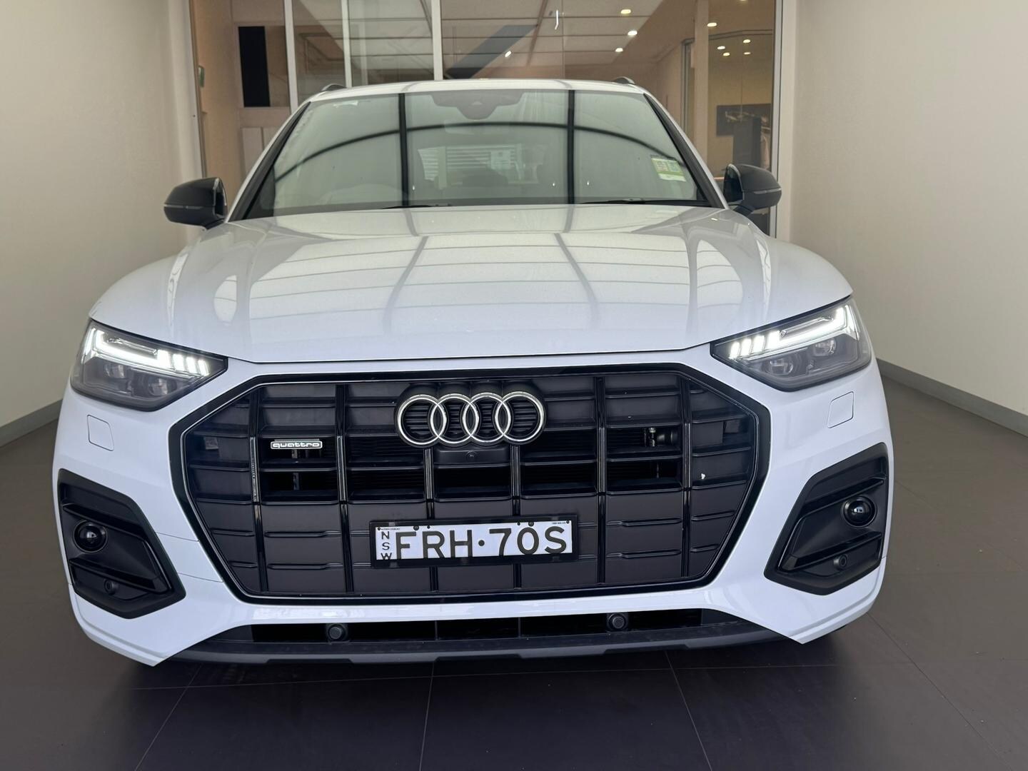 Image about Audi Q5 Sport 40 TDI quattro S tronic