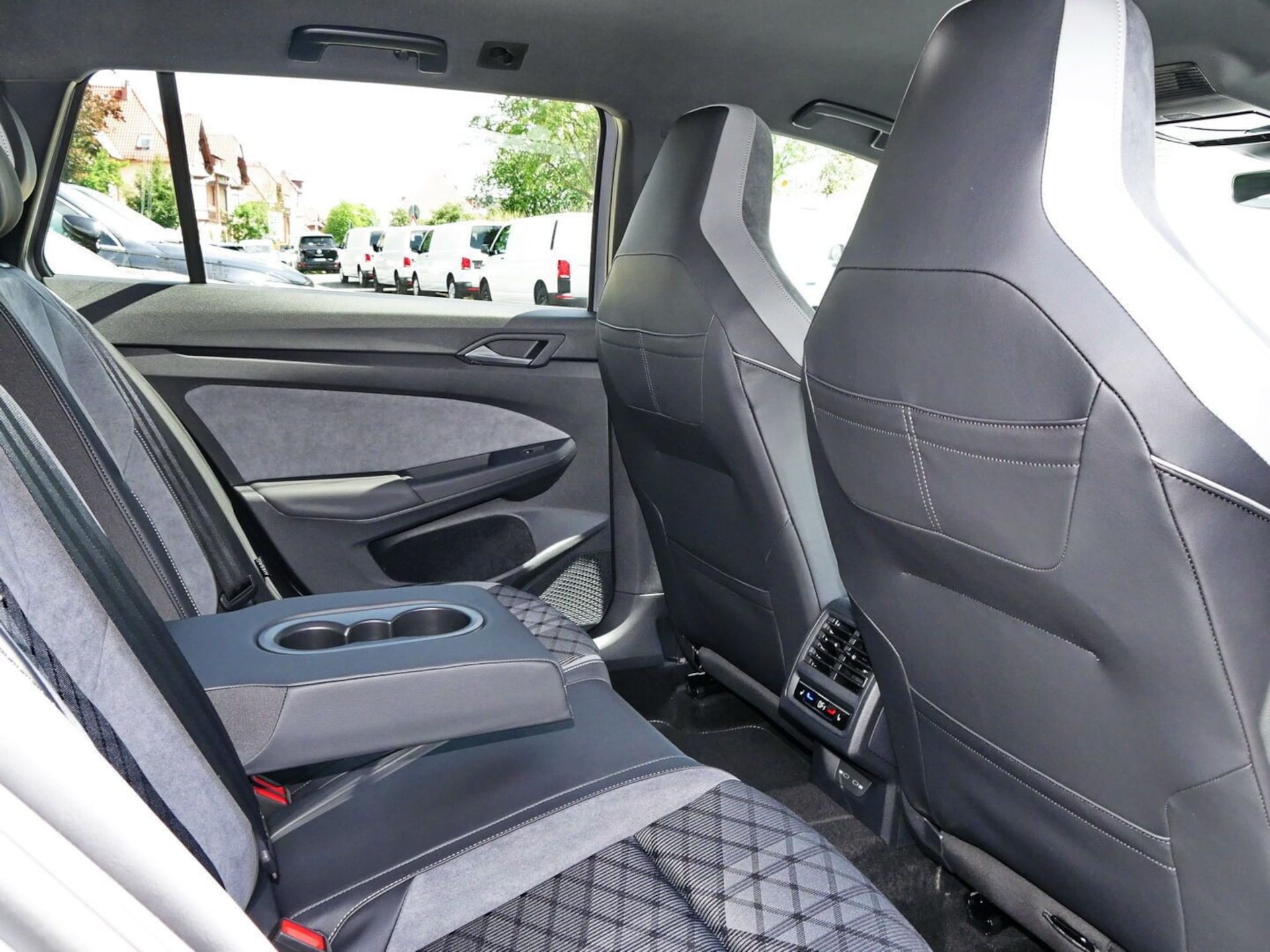 Volkswagen Golf Variant R-Line