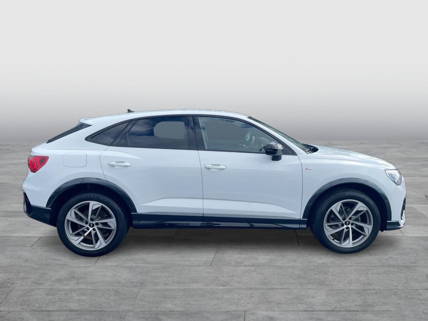 Bild über Audi Q3 Sportback S line 35 TFSI S tronic - für weitere Informationen kontaktieren Sie den Audi Partner