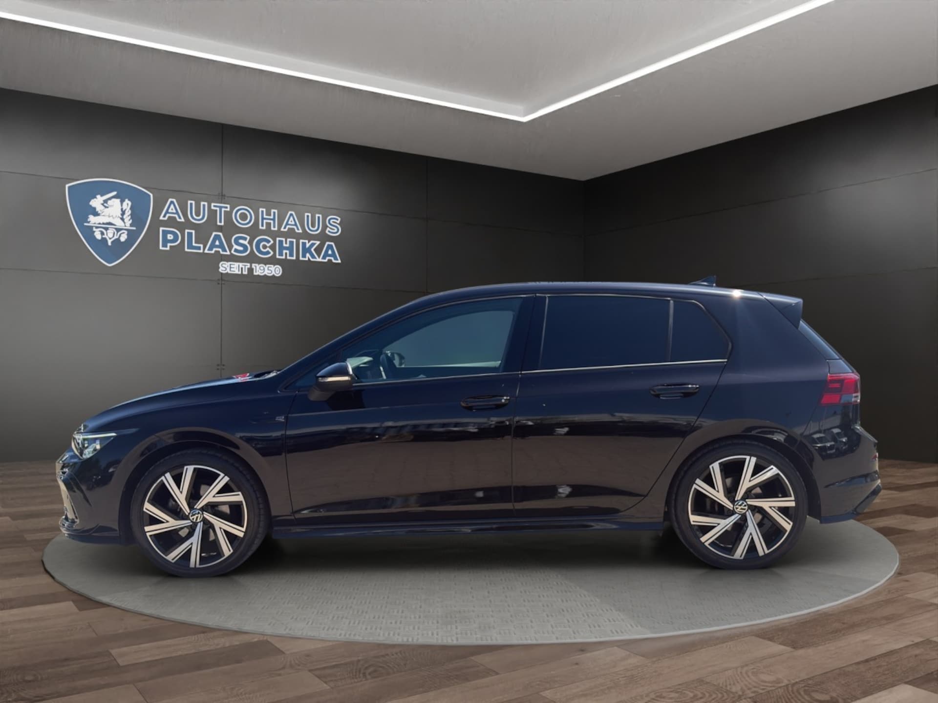 Volkswagen Golf R-Line