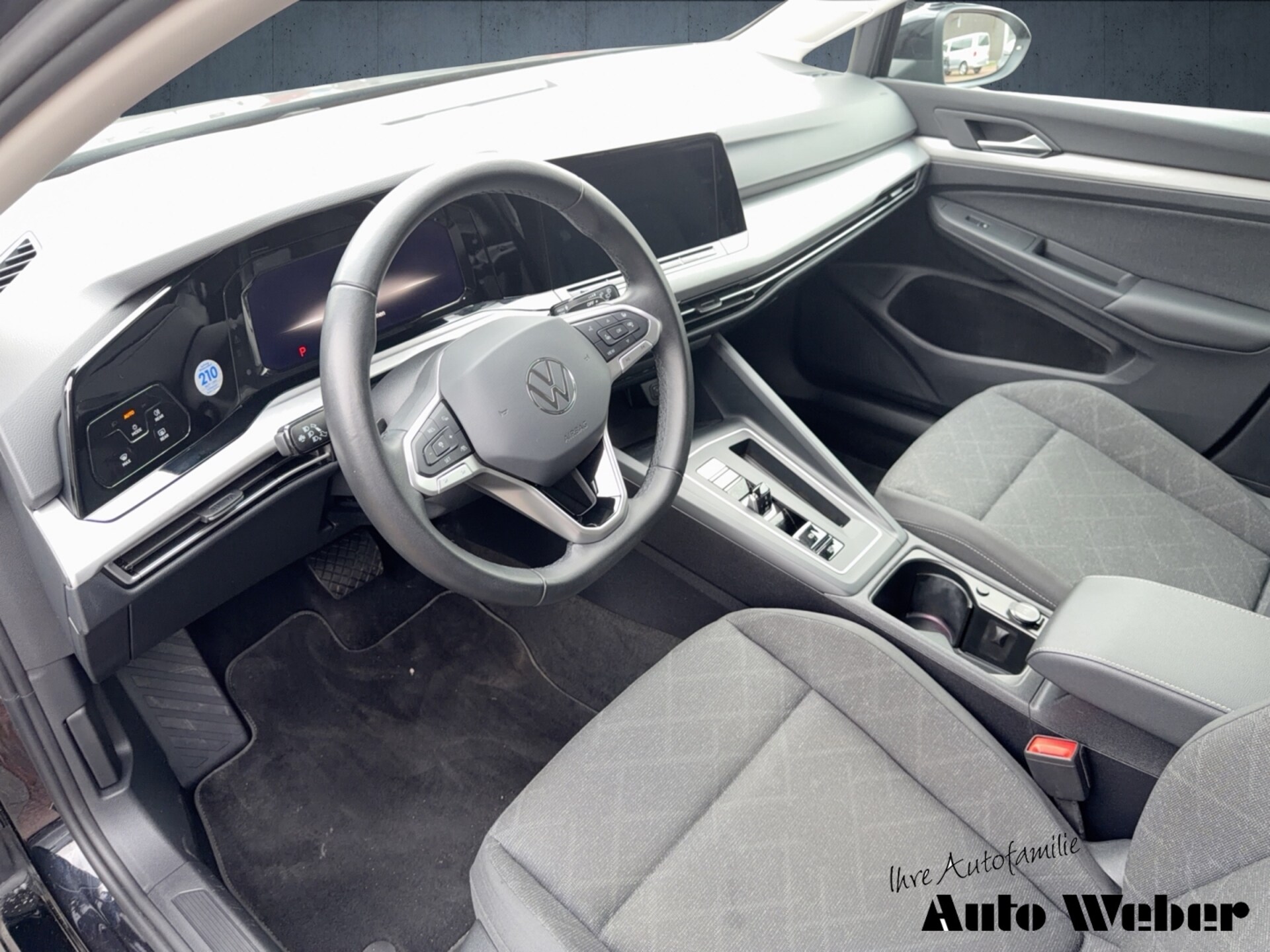 Volkswagen Golf Life