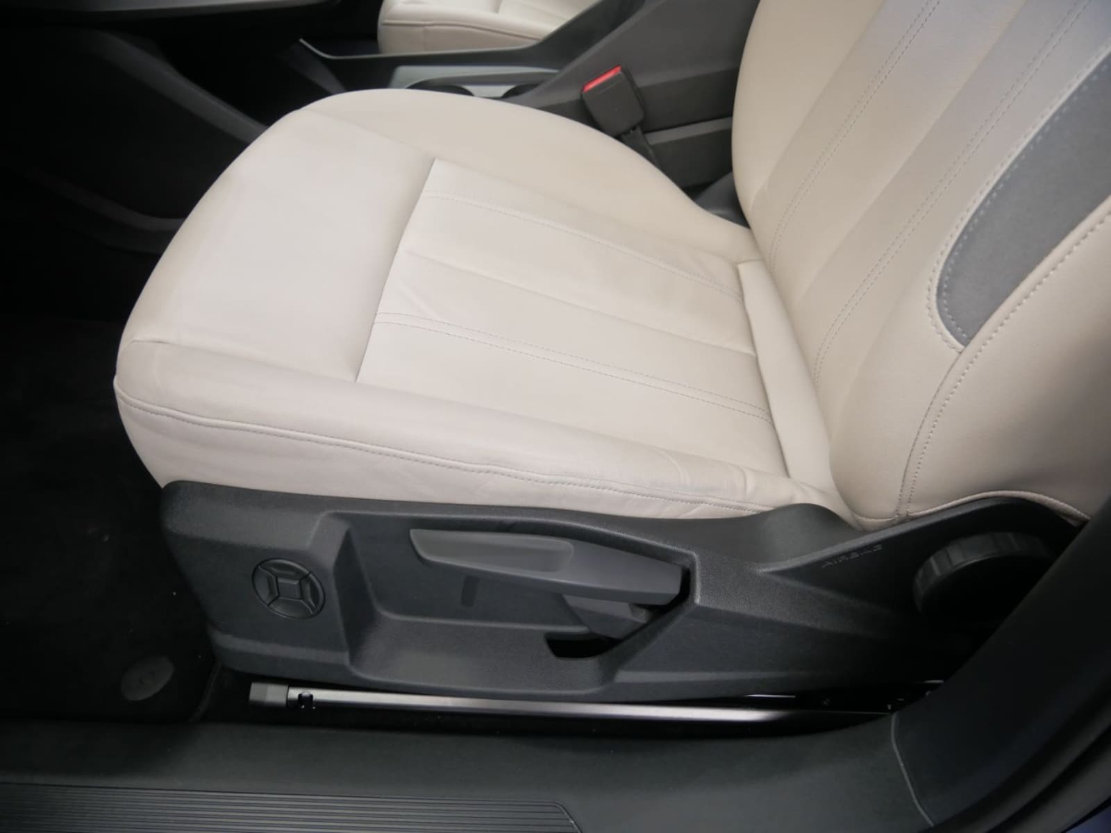 Audi Q4 Sportback e-tron – Bild 17