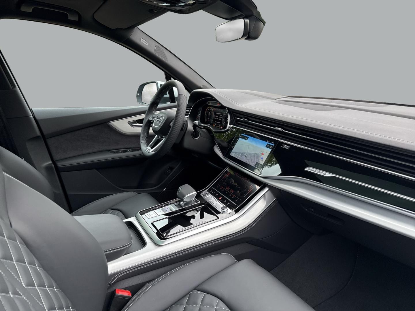 Bild über Audi Q7 SUV TFSI e S line business TFSI e quattro 290 kW tiptronic - für weitere Informationen kontaktieren Sie den Audi Partner