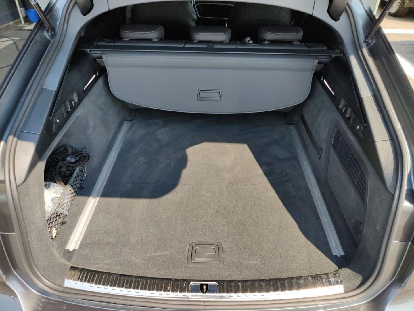 Bild über Audi S6 Avant TDI quattro tiptronic - für weitere Informationen kontaktieren Sie den Audi Partner