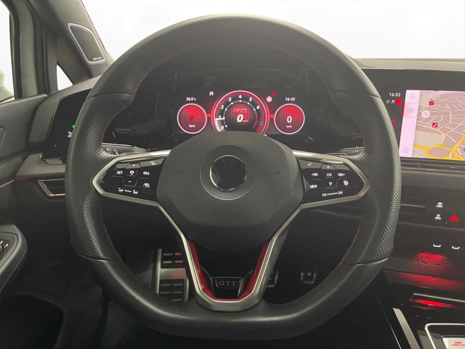 Volkswagen Golf GTI
