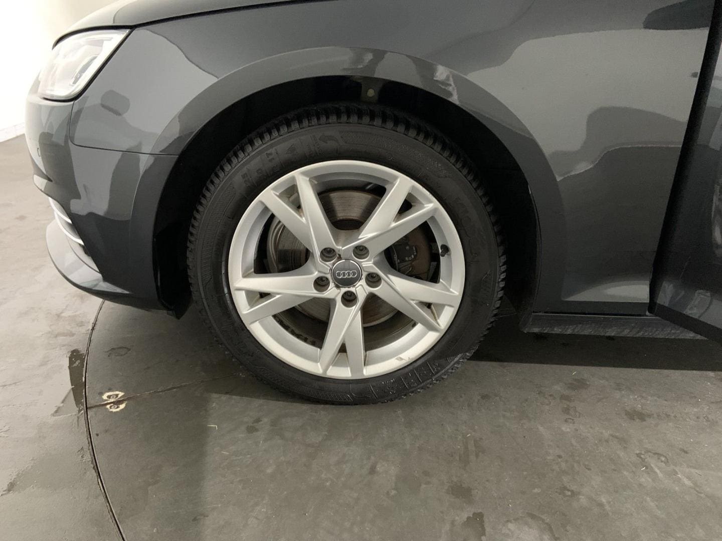 Image about Audi A4 Avant Business Sport 2.0 TDI 110 kW (150 PS) 6-marce