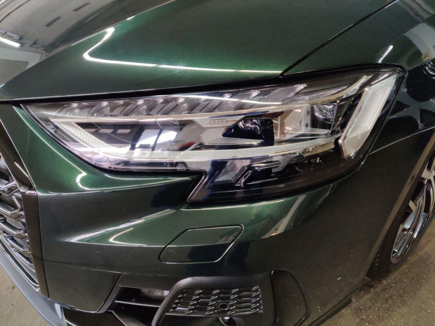Image about Audi S8 TFSI quattro tiptronic