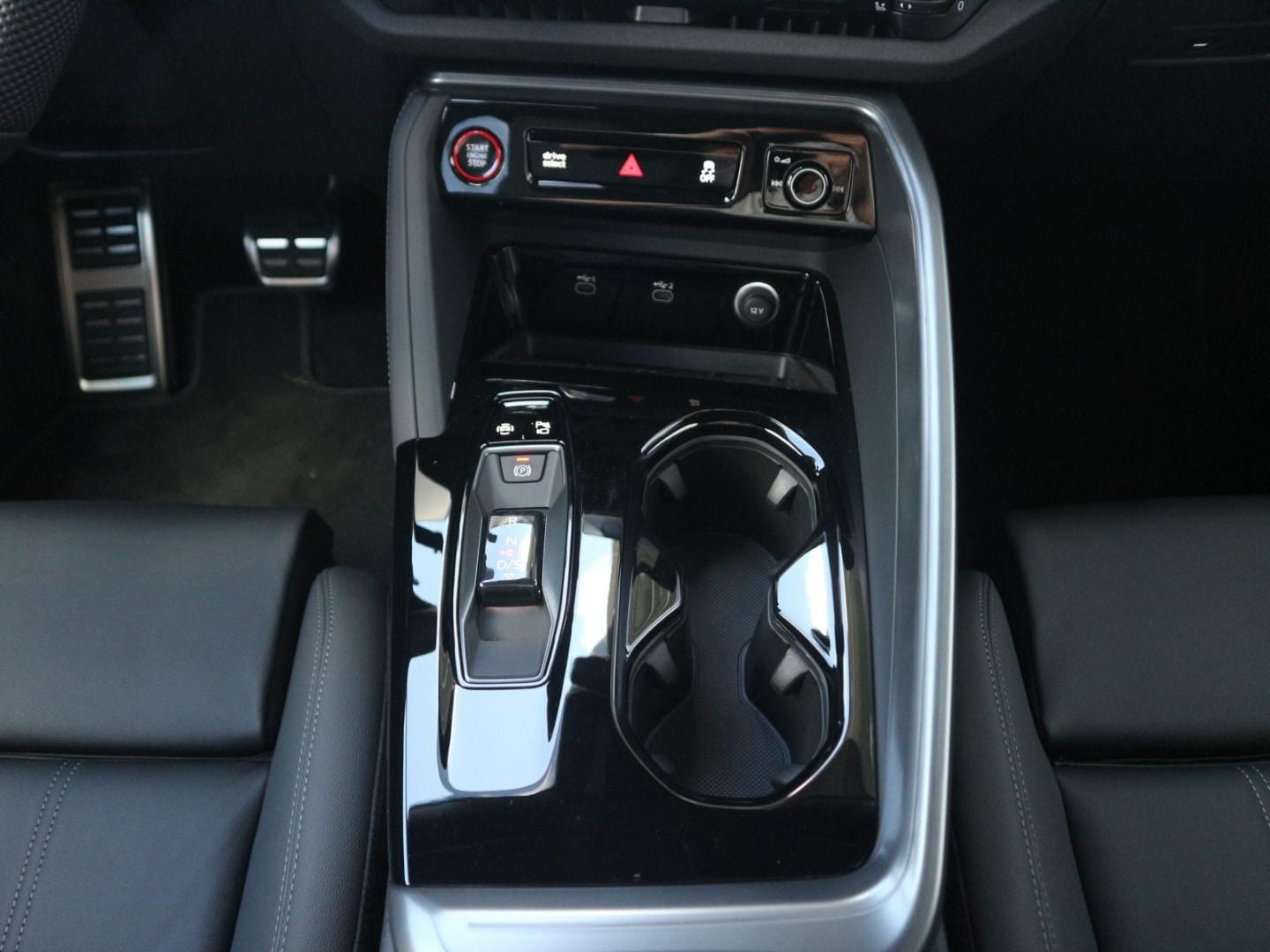 Bild über Audi Q5 Sportback TDI quattro 150 kW S tronic - für weitere Informationen kontaktieren Sie den Audi Partner