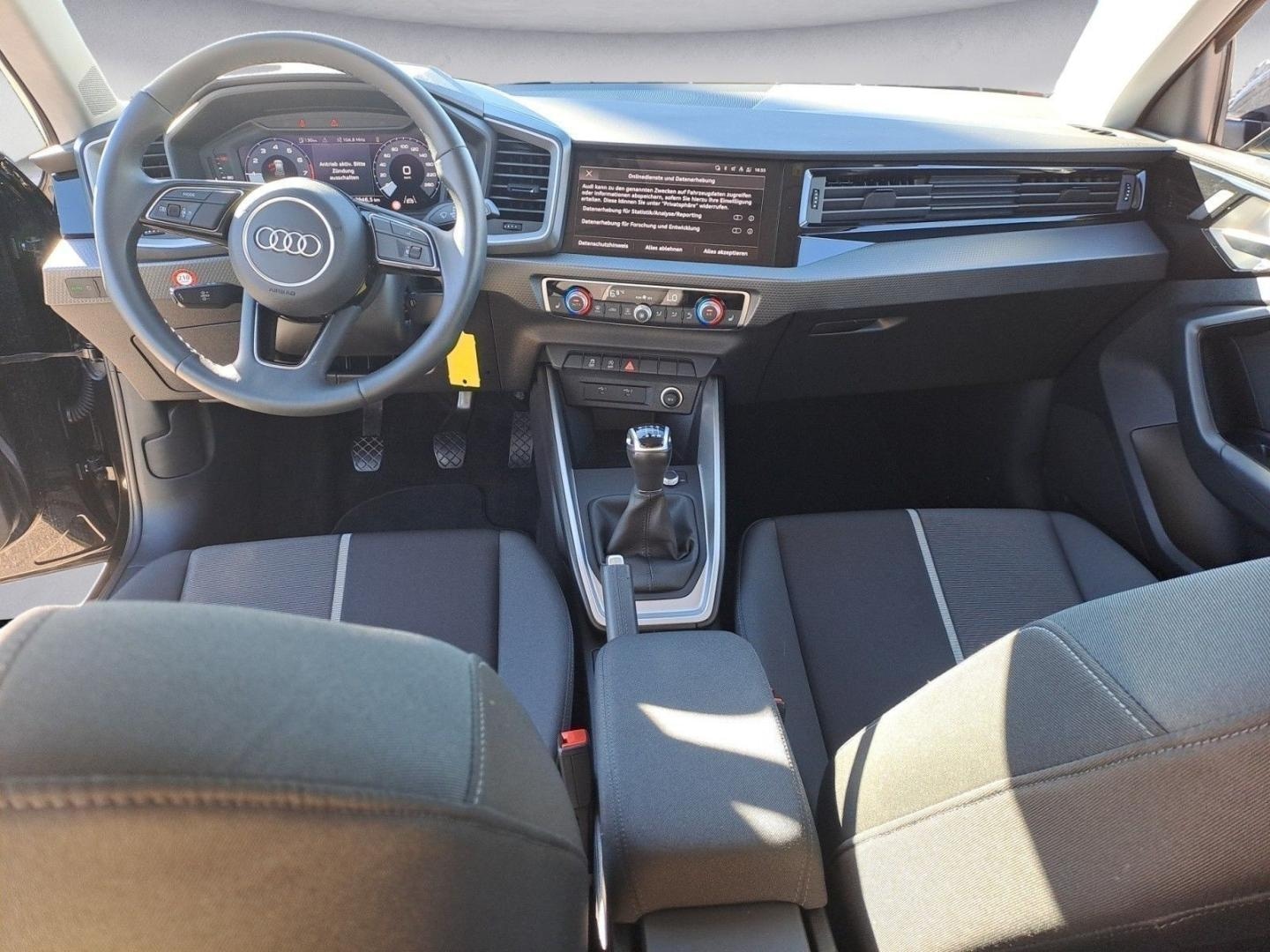 Bild über Audi A1 Sportback advanced 30 TFSI Schaltgetriebe - für weitere Informationen kontaktieren Sie den Audi Partner
