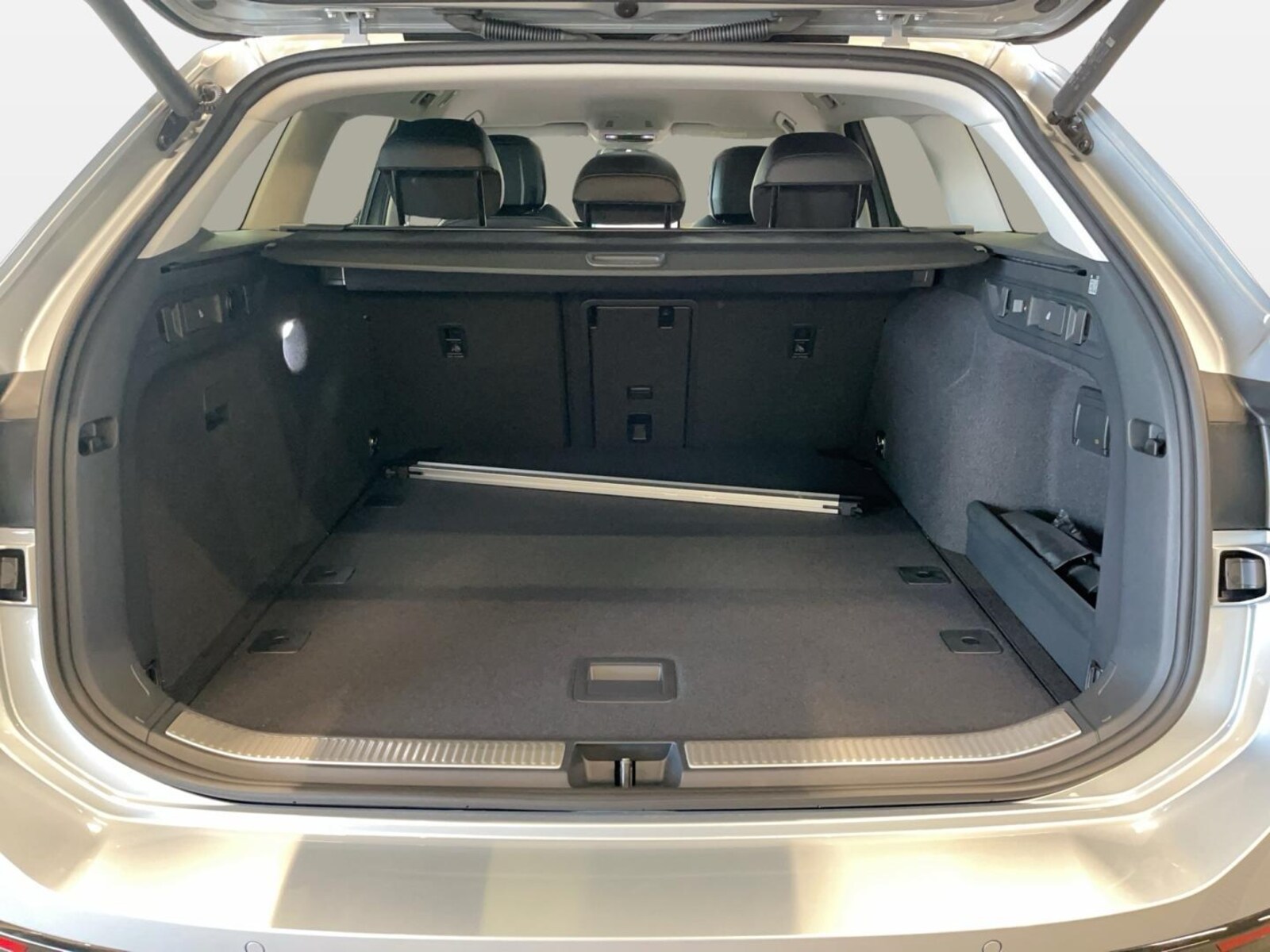 Volkswagen Passat – Bild 12