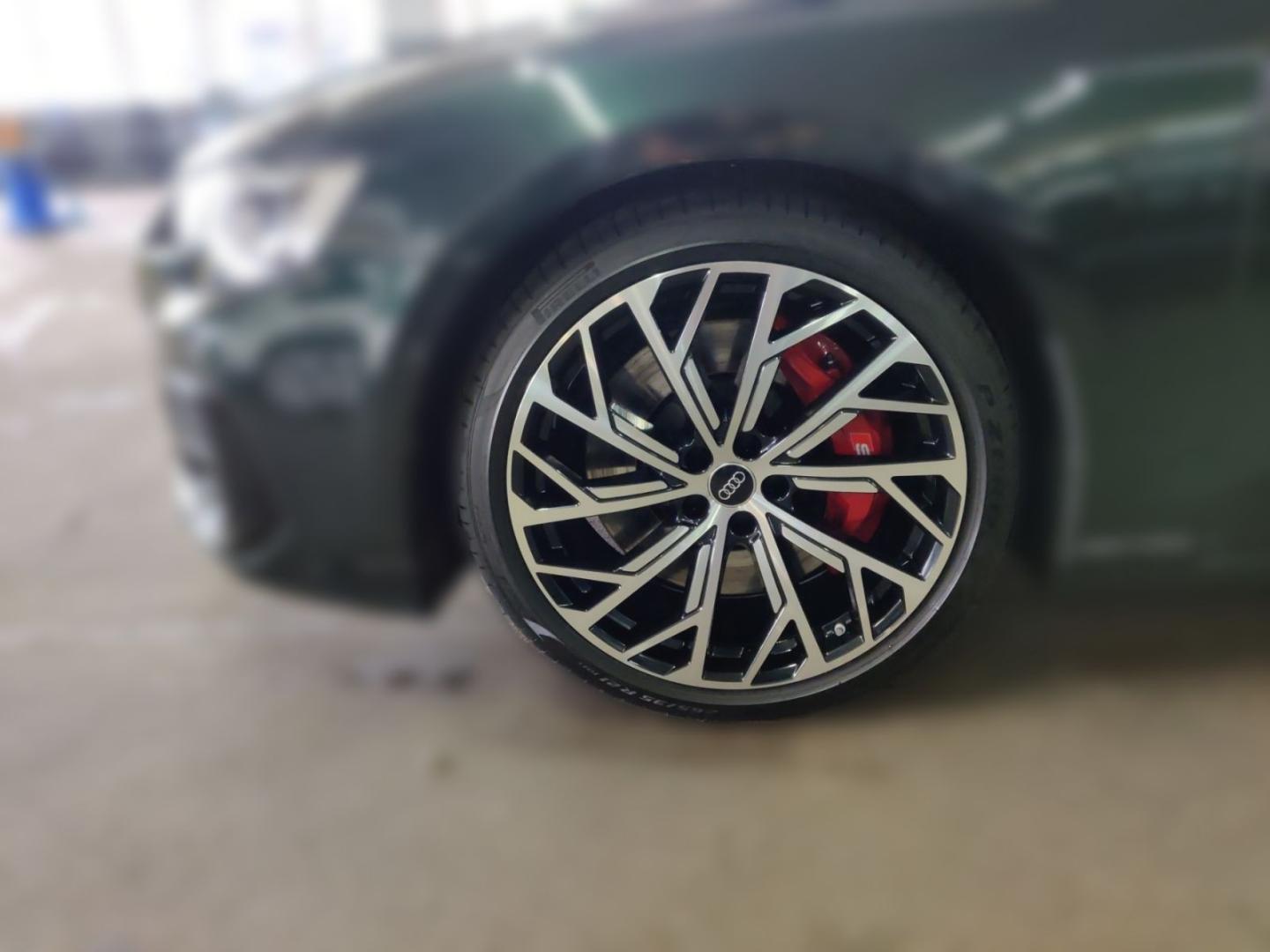 Image about Audi S8 TFSI quattro tiptronic