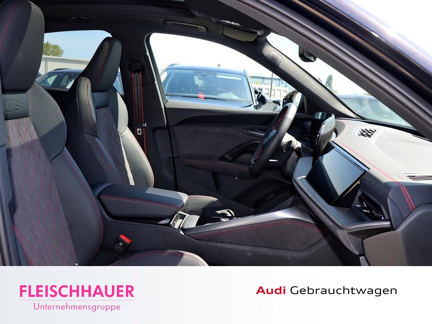 Bild über Audi SQ5 Sportback edition one mit Akzenten mythosschwarz TFSI 270 kW S tronic - für weitere Informationen kontaktieren Sie den Audi Partner
