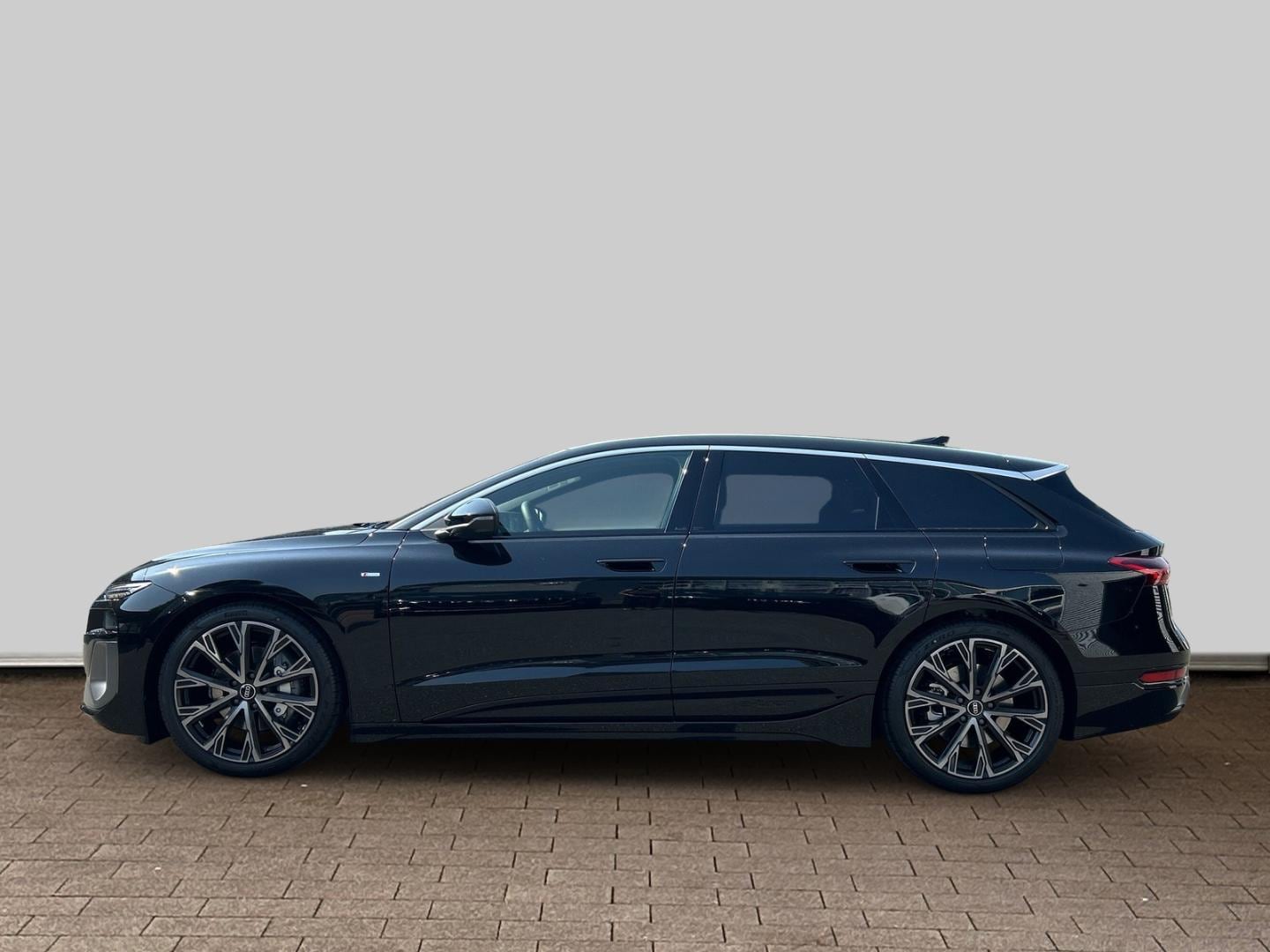 Bild über Audi A6 Avant e-tron e-tron performance - für weitere Informationen kontaktieren Sie den Audi Partner
