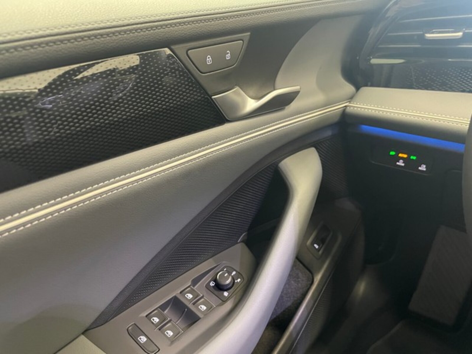 Volkswagen Passat – Bild 13