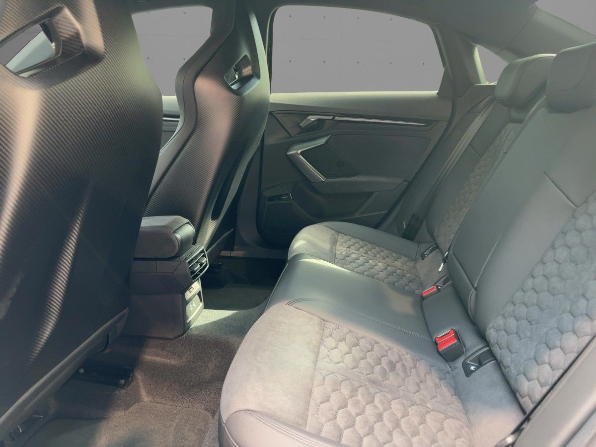 Image about Audi RS 3 Limousine TFSI quattro S tronic