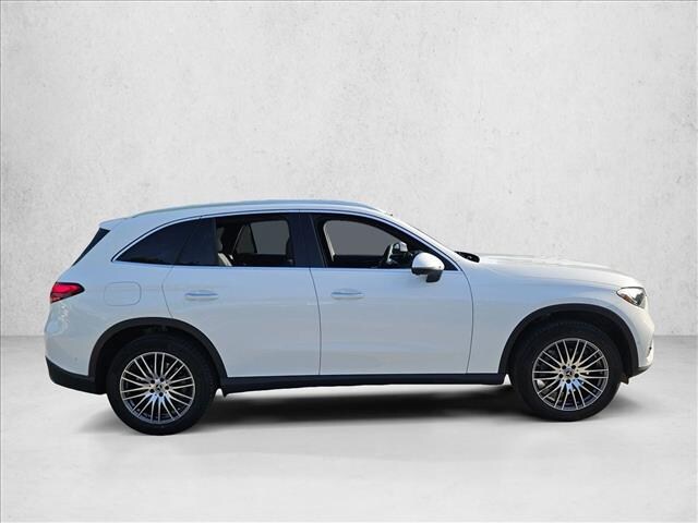2026 Mercedes-Benz GLC 300