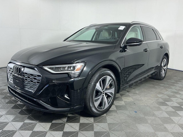 2024 Audi Q8 e-tron