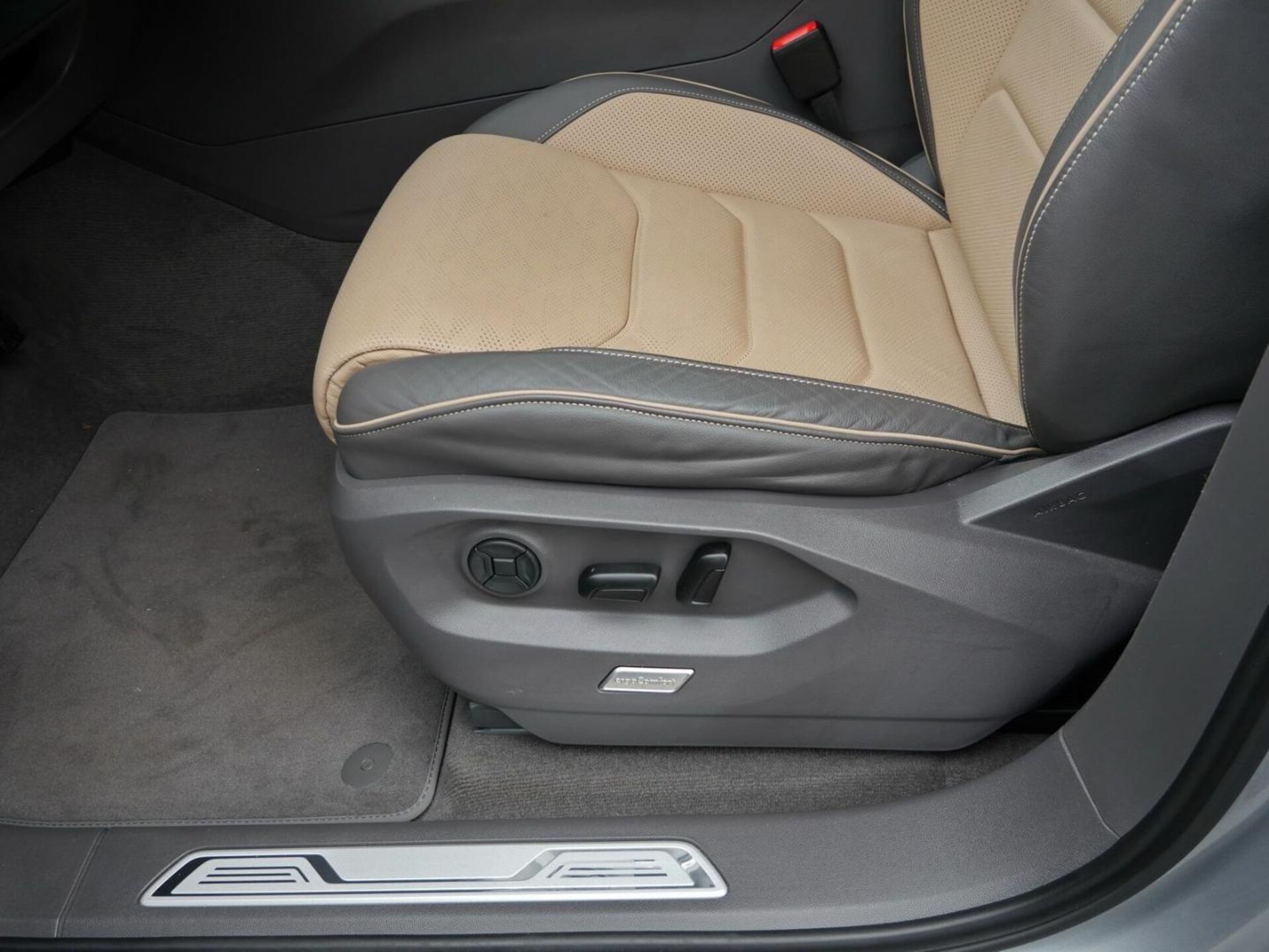 Volkswagen Touareg Elegance