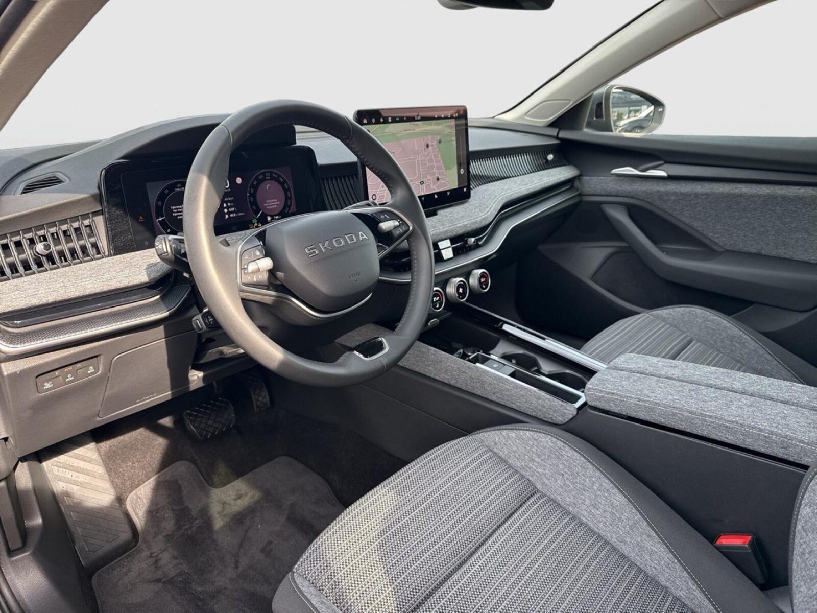 Škoda Superb Combi – Bild 10