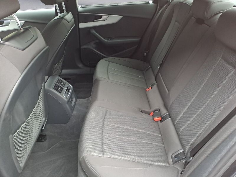Image about Audi A4 Limousine advanced 40 TDI quattro S tronic
