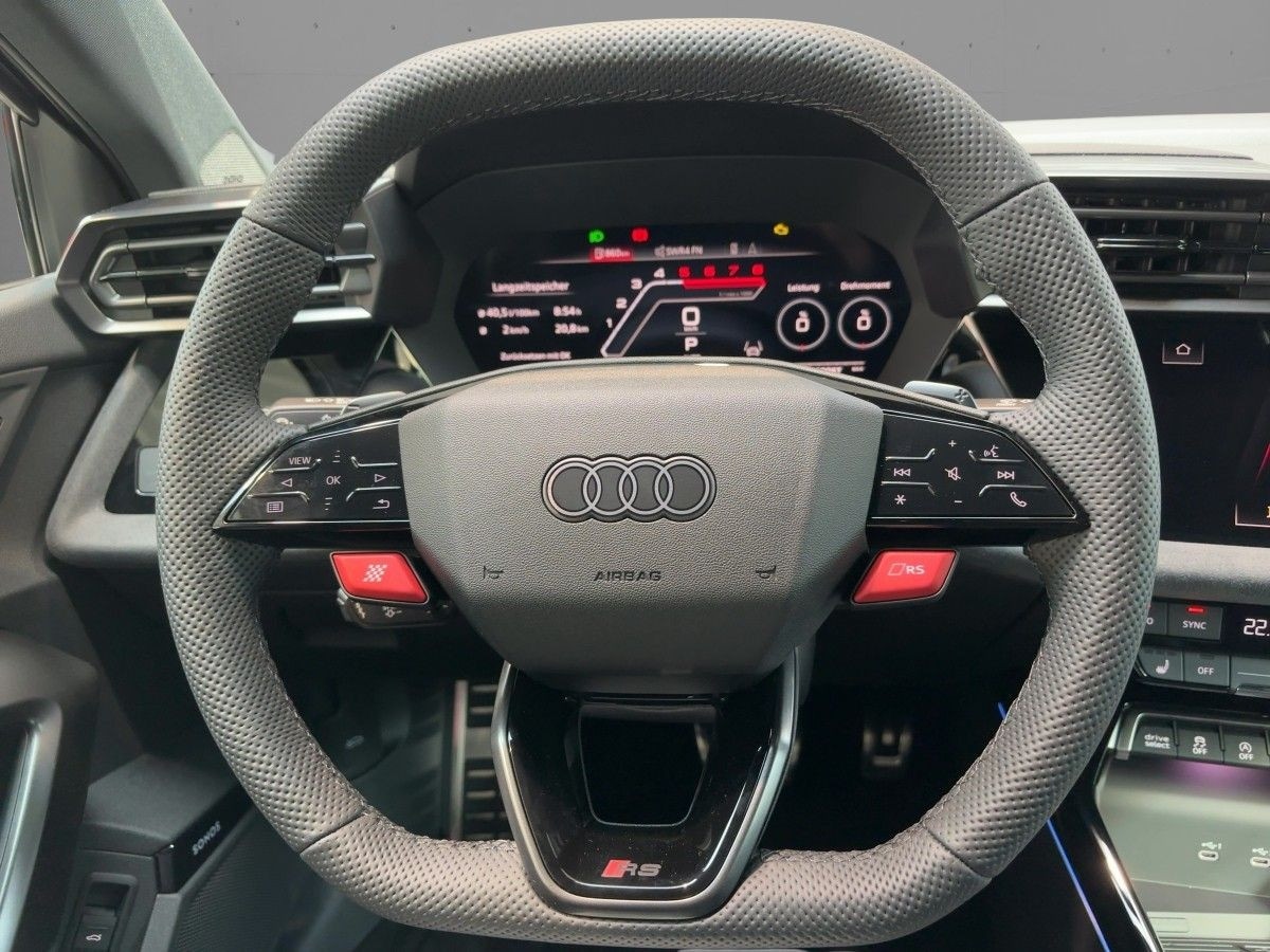 Image about Audi RS 3 Limousine TFSI quattro S tronic