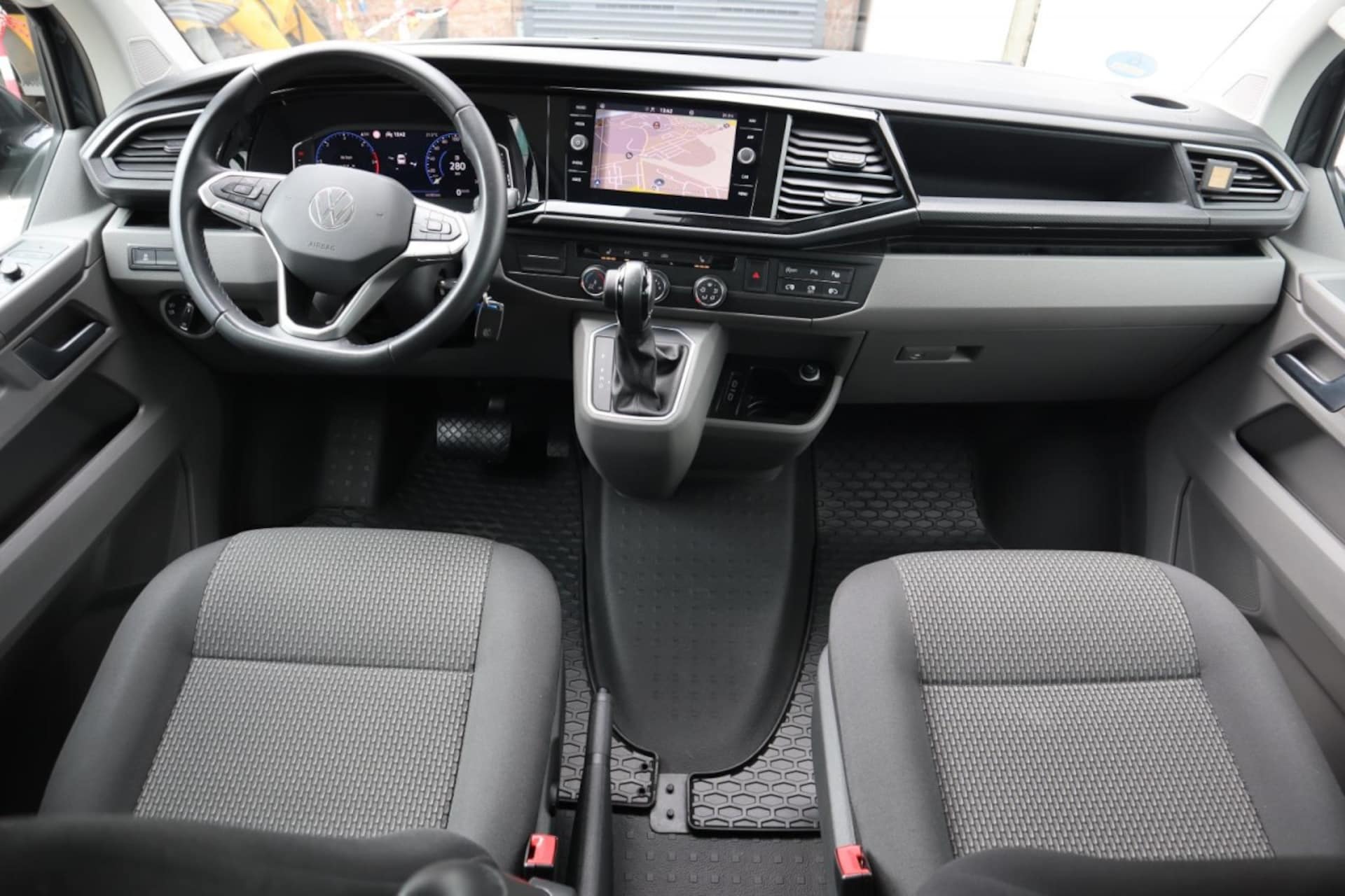 Volkswagen T6.1 Transporter Kasten kurzer Radstand