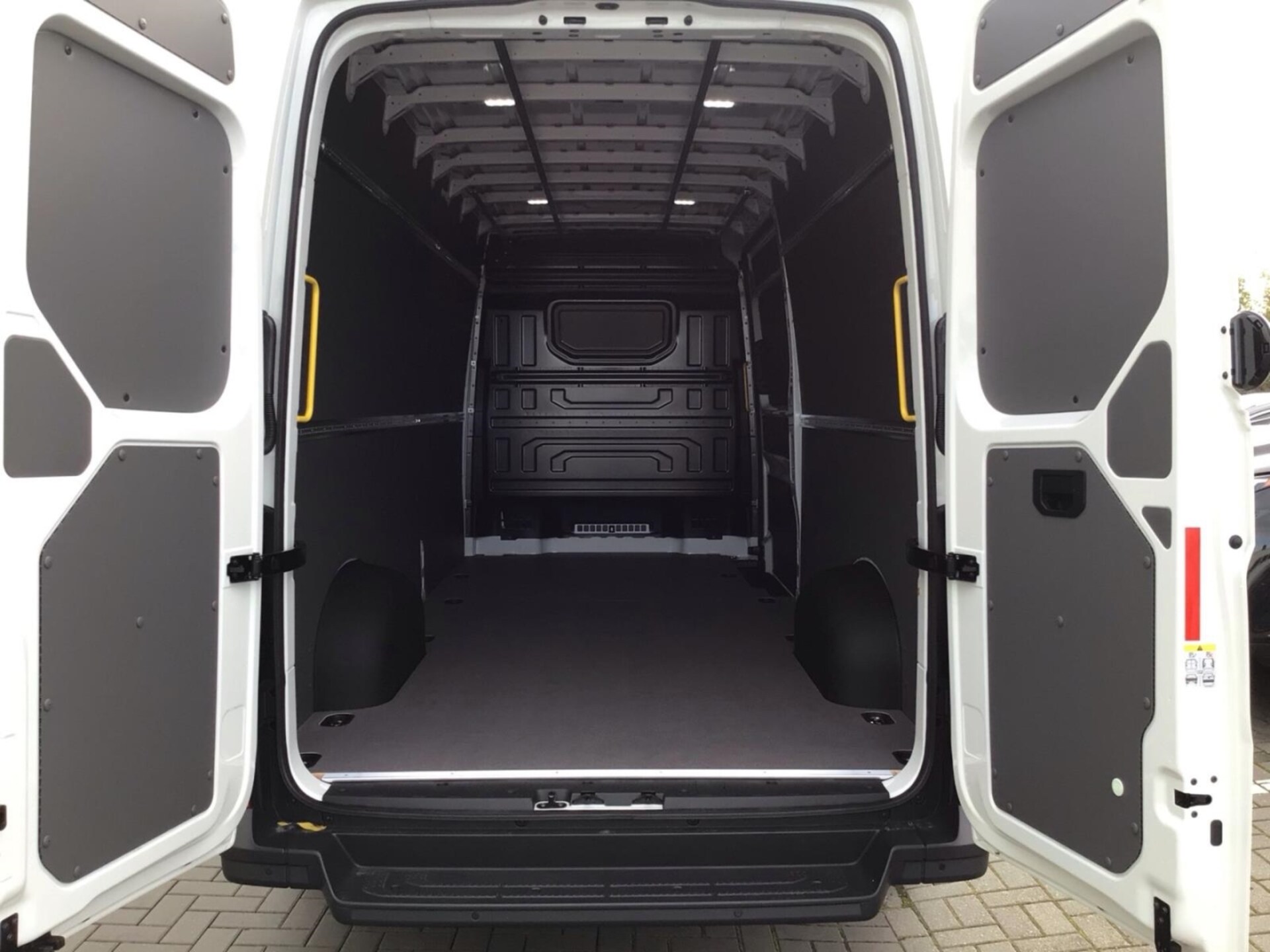 Volkswagen Crafter Kasten langer Radstand