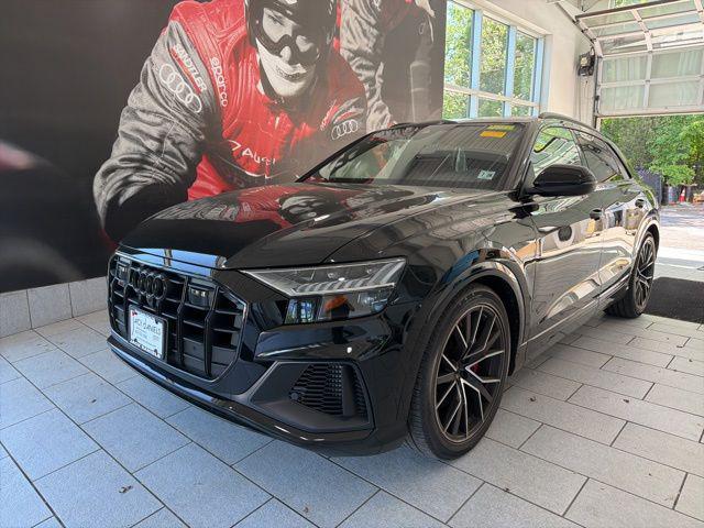 2023 Audi SQ8 Premium Plus's photo