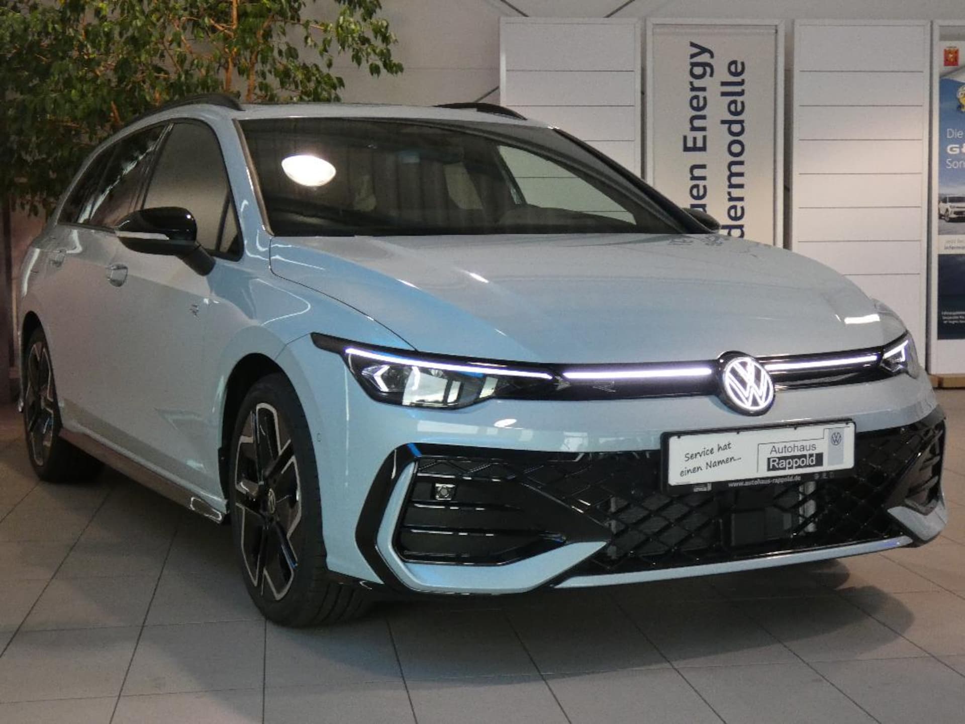Volkswagen Golf Variant R-Line