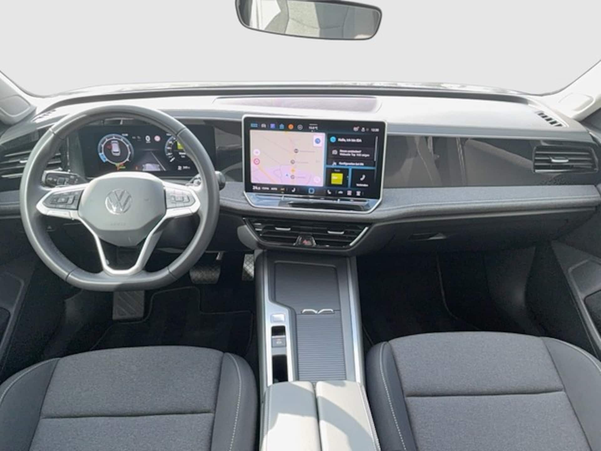 Volkswagen Passat Basis-Modell