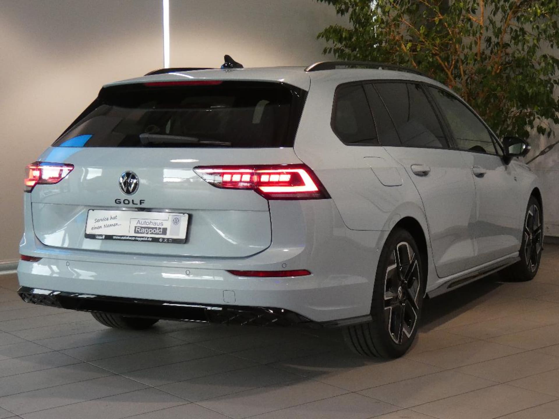 Volkswagen Golf Variant R-Line