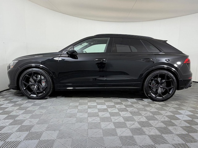 2026 Audi RS Q8 SUV performance