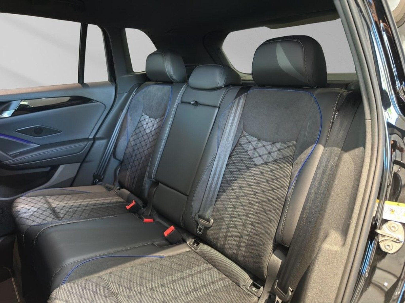 Volkswagen Tiguan – Bild 14
