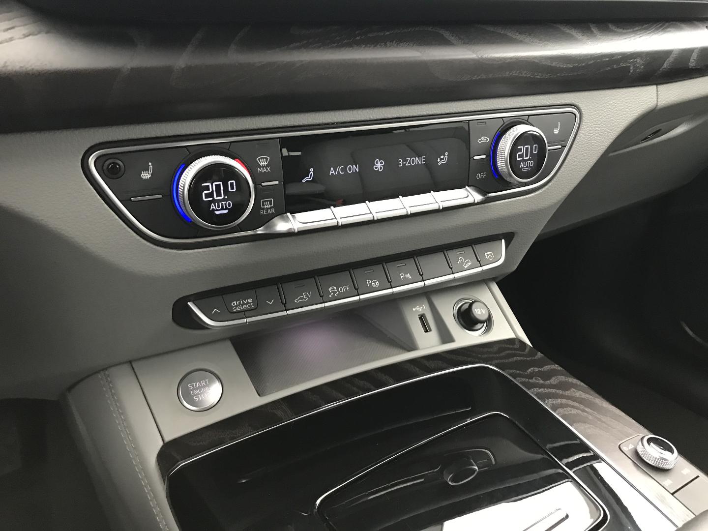 Image about Audi Q5 TFSI e Avus 50 TFSI e quattro 220 kW (299 ch) S tronic