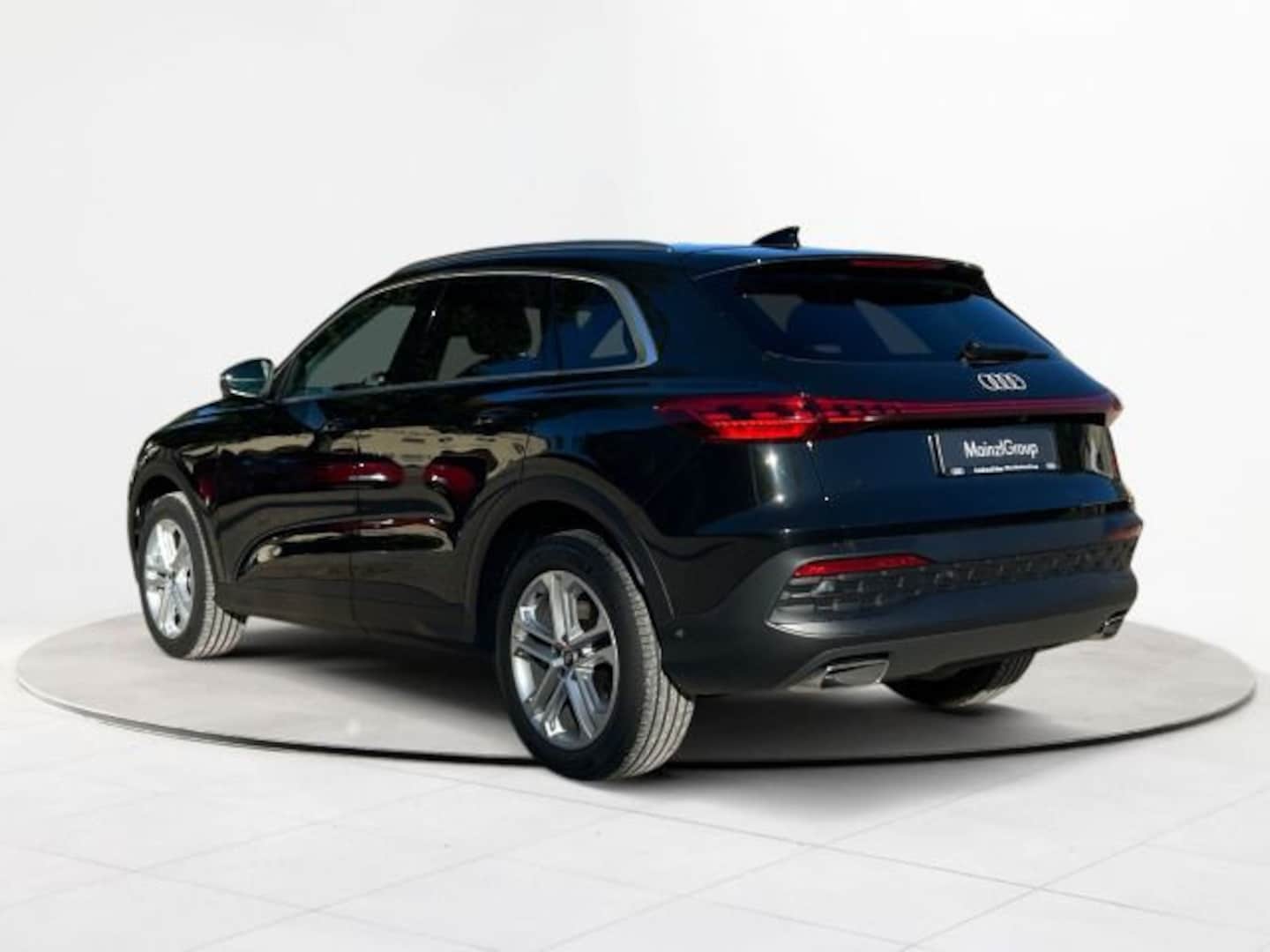 Bild über Audi Q5 SUV TFSI 150 kW S tronic - für weitere Informationen kontaktieren Sie den Audi Partner