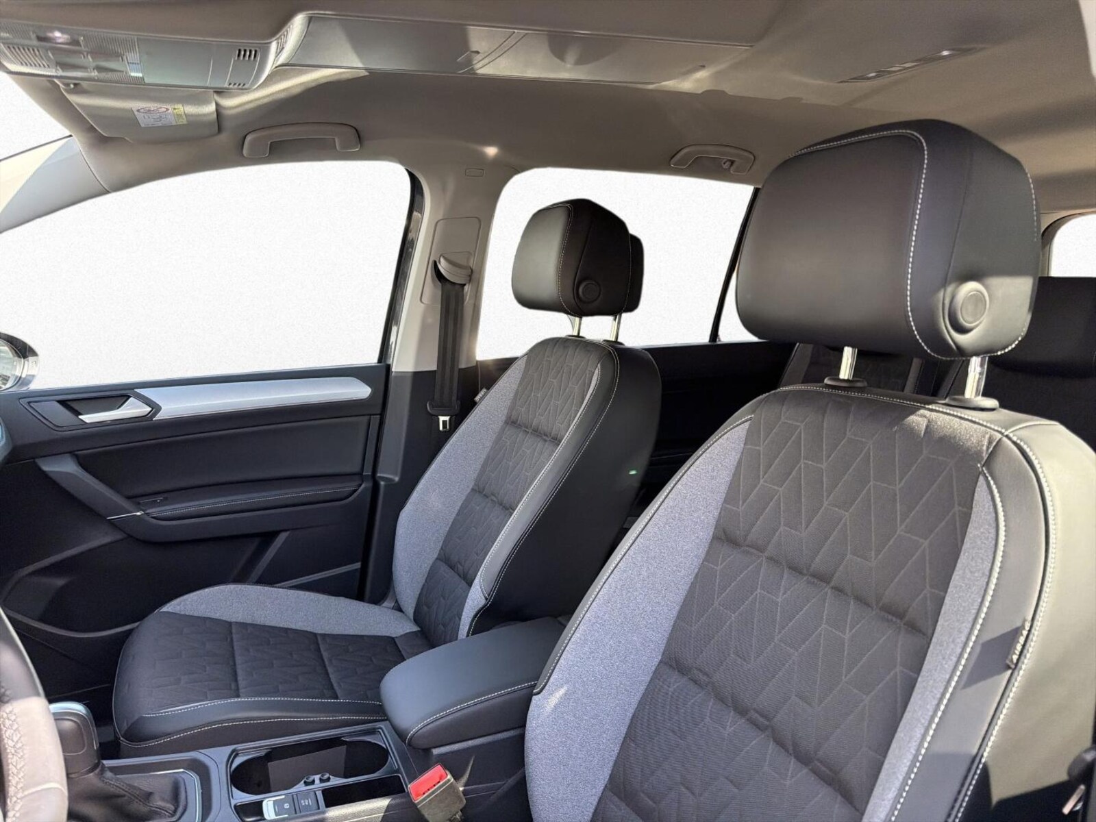 Volkswagen Touran – Bild 9