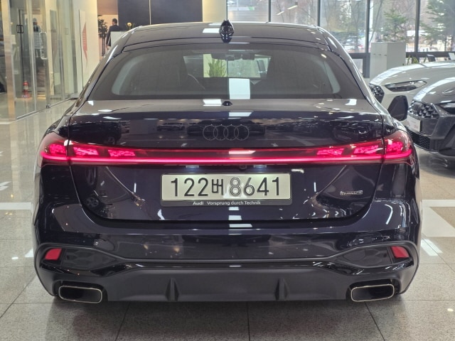 Audi A5 TFSI quattro S line Black Edition 150 kWS tronic 5