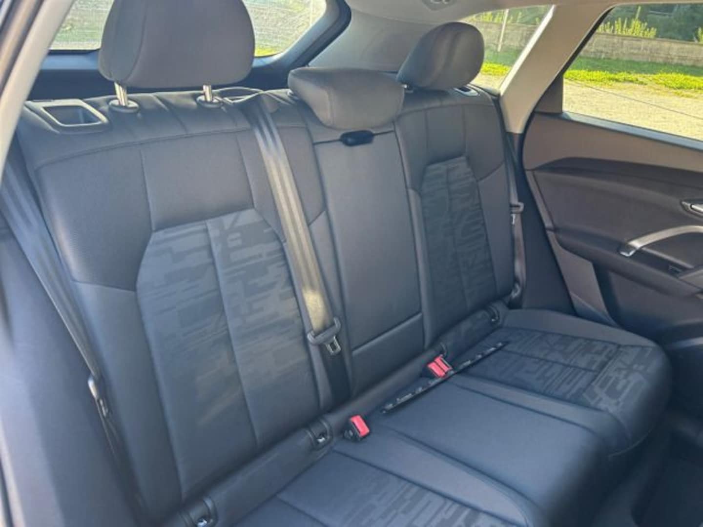 Bild über Audi Q5 SUV TFSI 150 kW S tronic - für weitere Informationen kontaktieren Sie den Audi Partner
