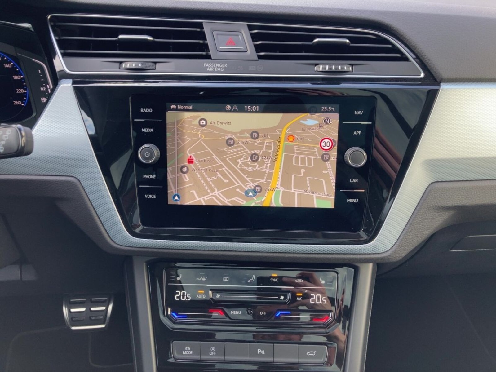 Volkswagen Touran – Bild 11