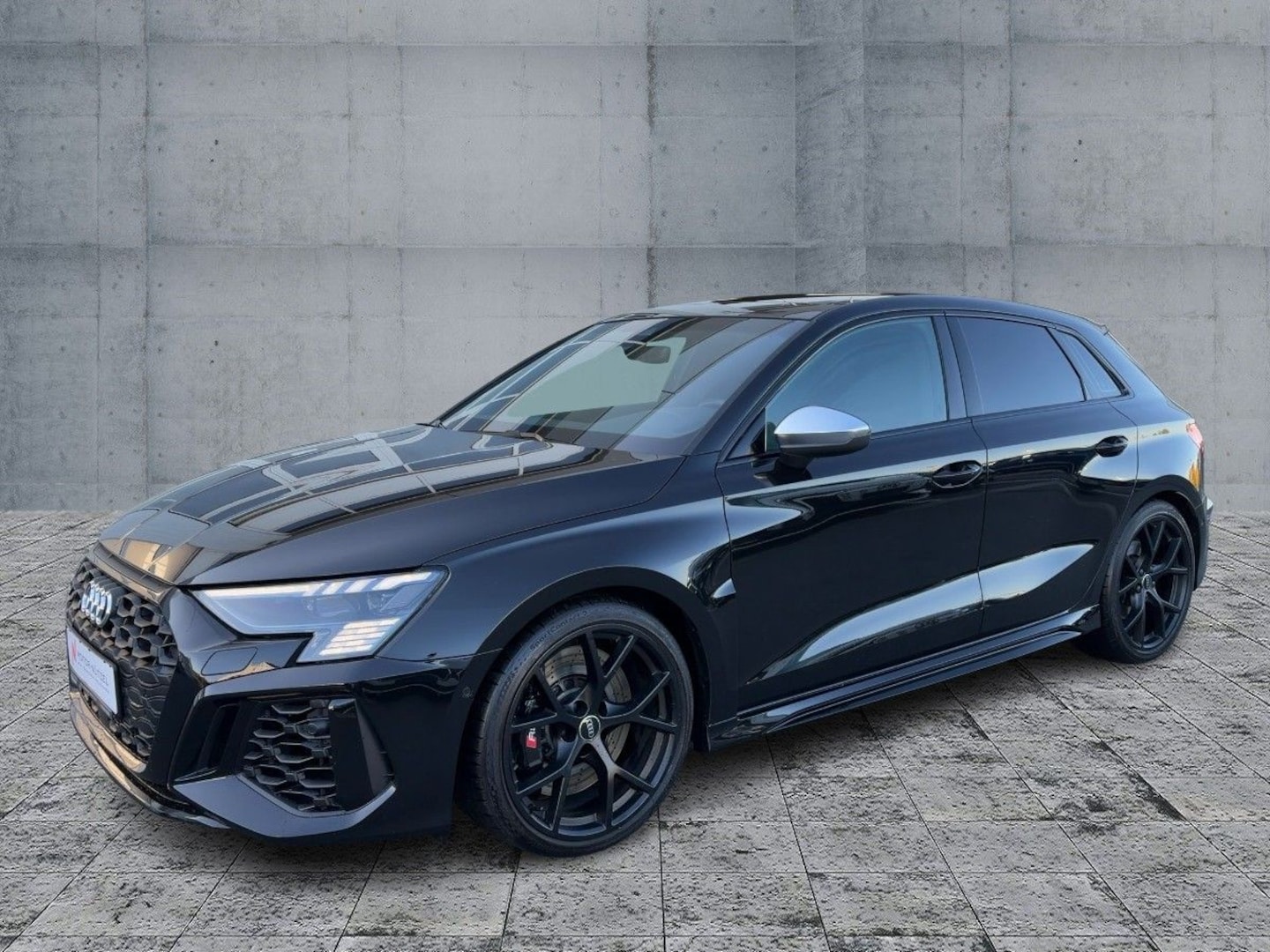 Bild über Audi RS 3 Sportback TFSI quattro S tronic - für weitere Informationen kontaktieren Sie den Audi Partner