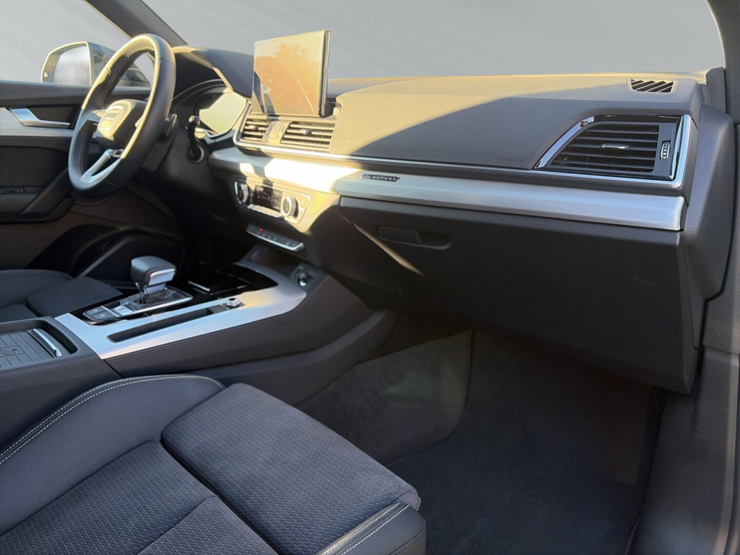 Bild über Audi SQ5 Sportback TDI tiptronic - für weitere Informationen kontaktieren Sie den Audi Partner