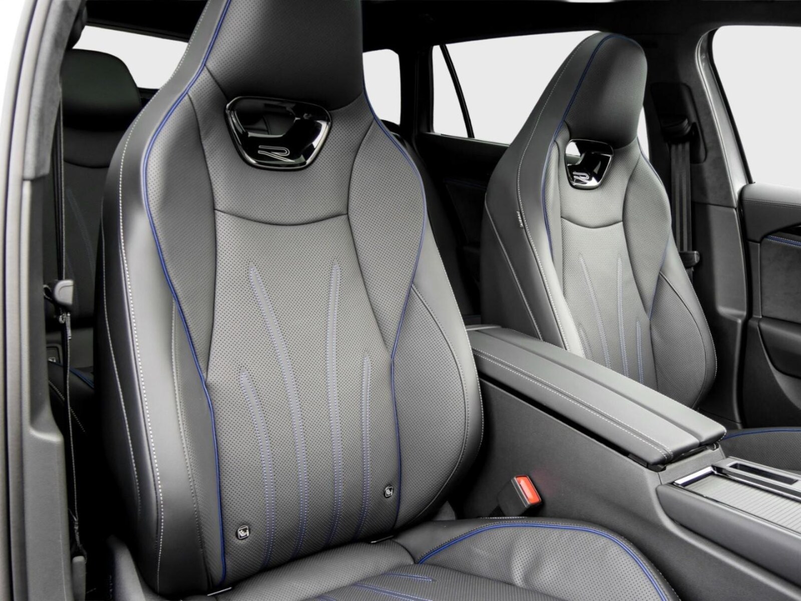 Volkswagen Passat – Bild 6