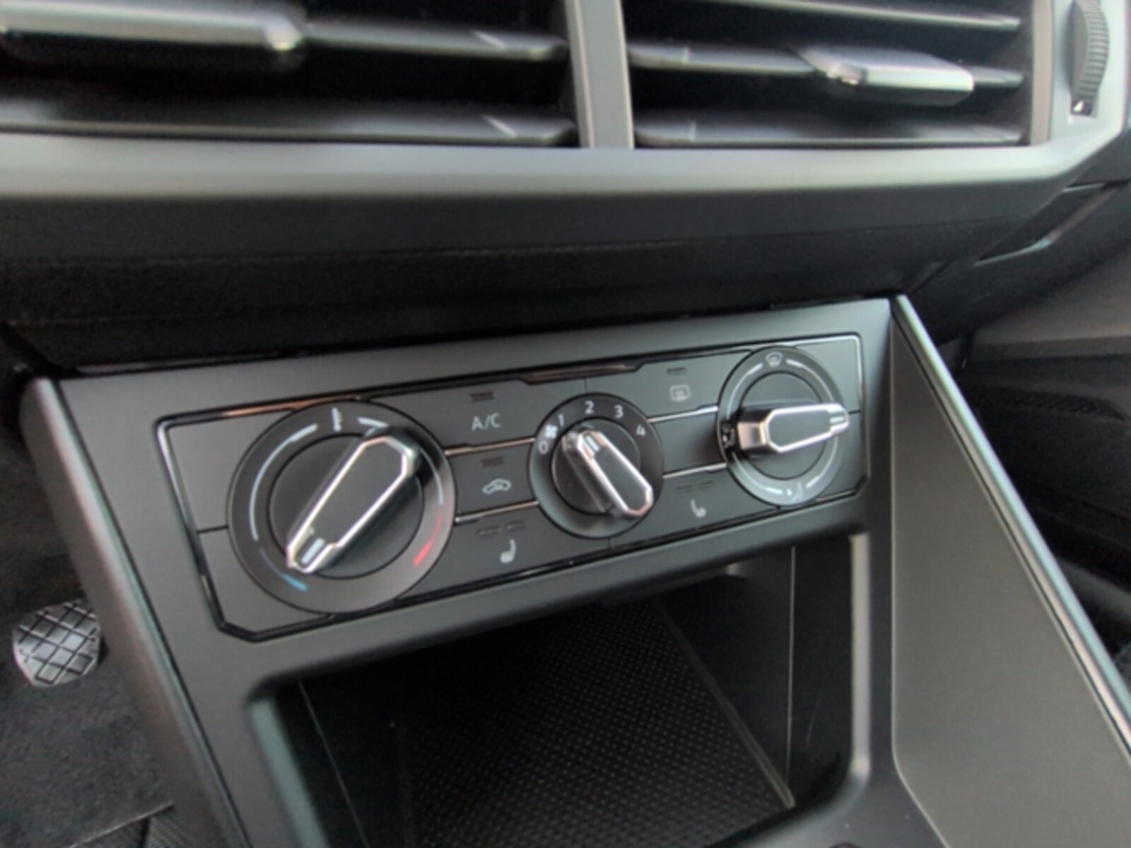 Volkswagen Taigo – Bild 12
