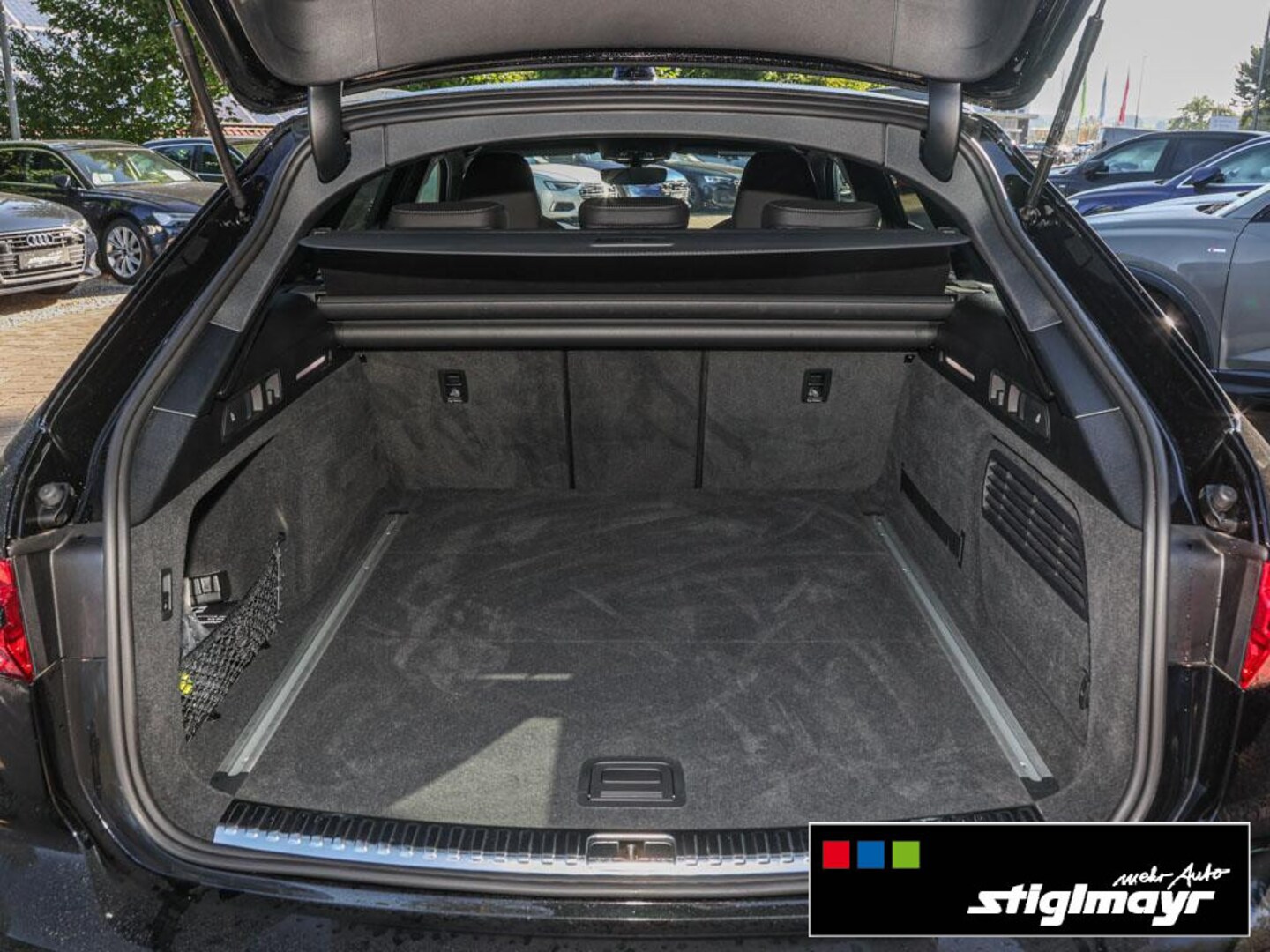 Bild über Audi S6 Avant TDI quattro tiptronic - für weitere Informationen kontaktieren Sie den Audi Partner