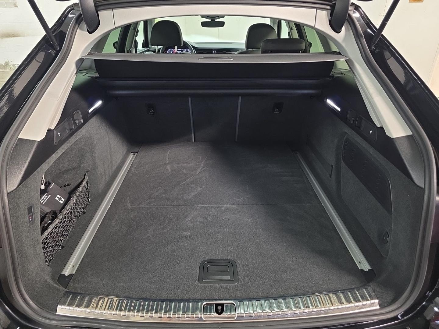 Bild über Audi S6 Avant TDI quattro tiptronic - für weitere Informationen kontaktieren Sie den Audi Partner