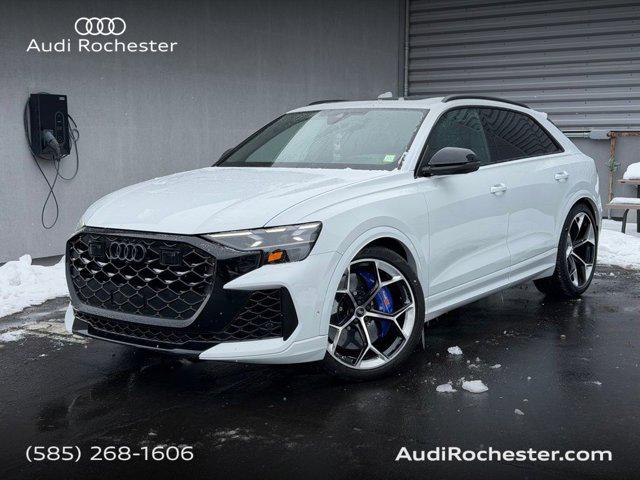 2026 Audi RS Q8 -'s photo