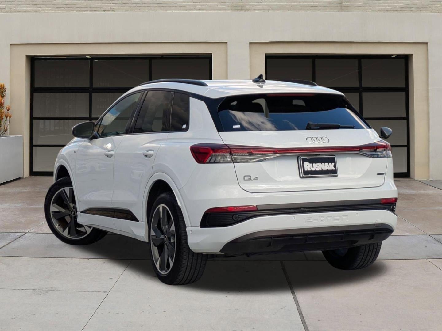 Used 2024 Audi Q4 e-tron Prestige with VIN WA1M2BFZ2RP029771 for sale in Pasadena, CA
