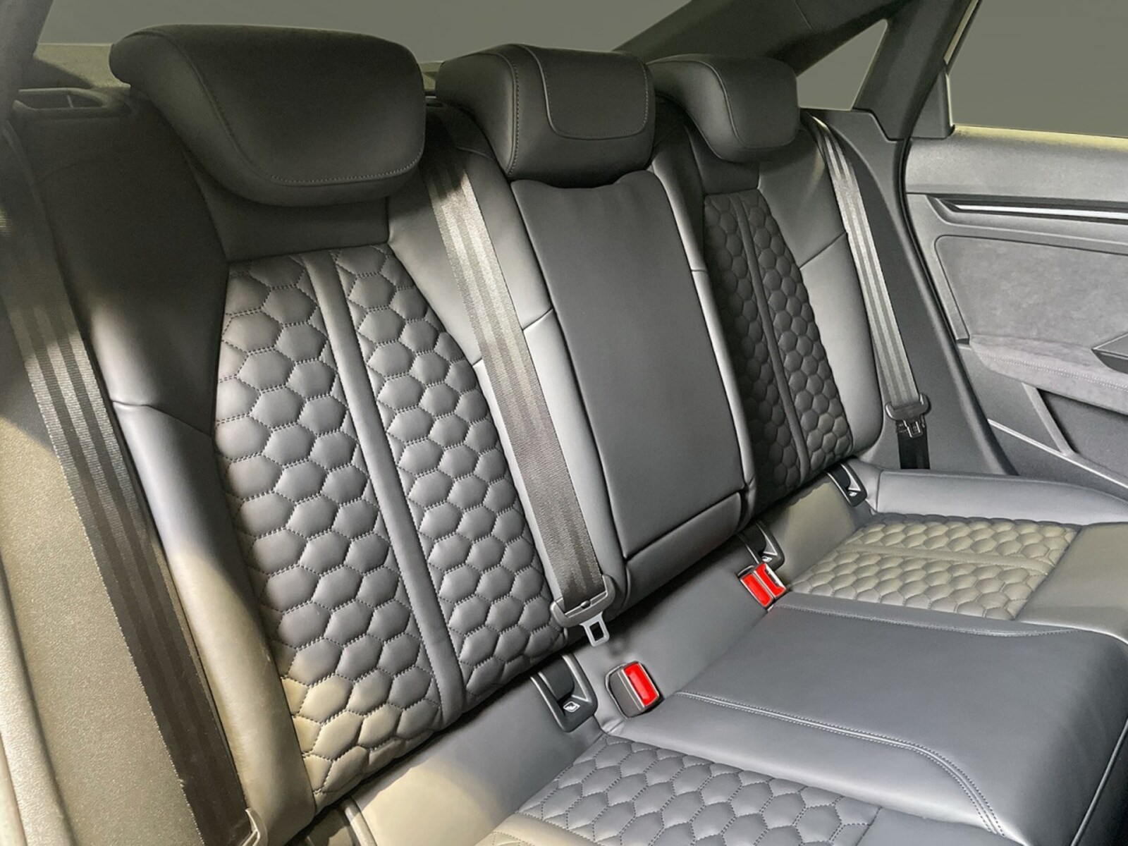 Audi RS 3 Limousine – Bild 8
