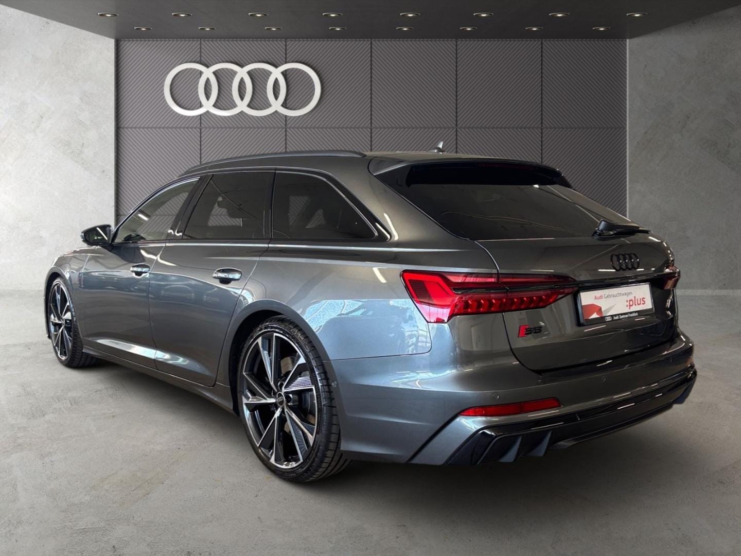 Bild über Audi S6 Avant TDI quattro tiptronic - für weitere Informationen kontaktieren Sie den Audi Partner