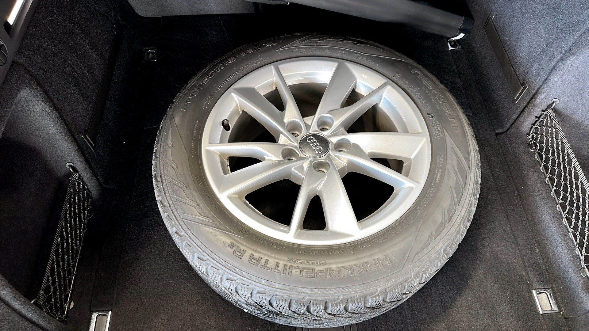 Image about Audi A4 Avant (Stängd för nybeställning) A4 Avant 40 TDI quattro Proline Sport 190 hk S tronic